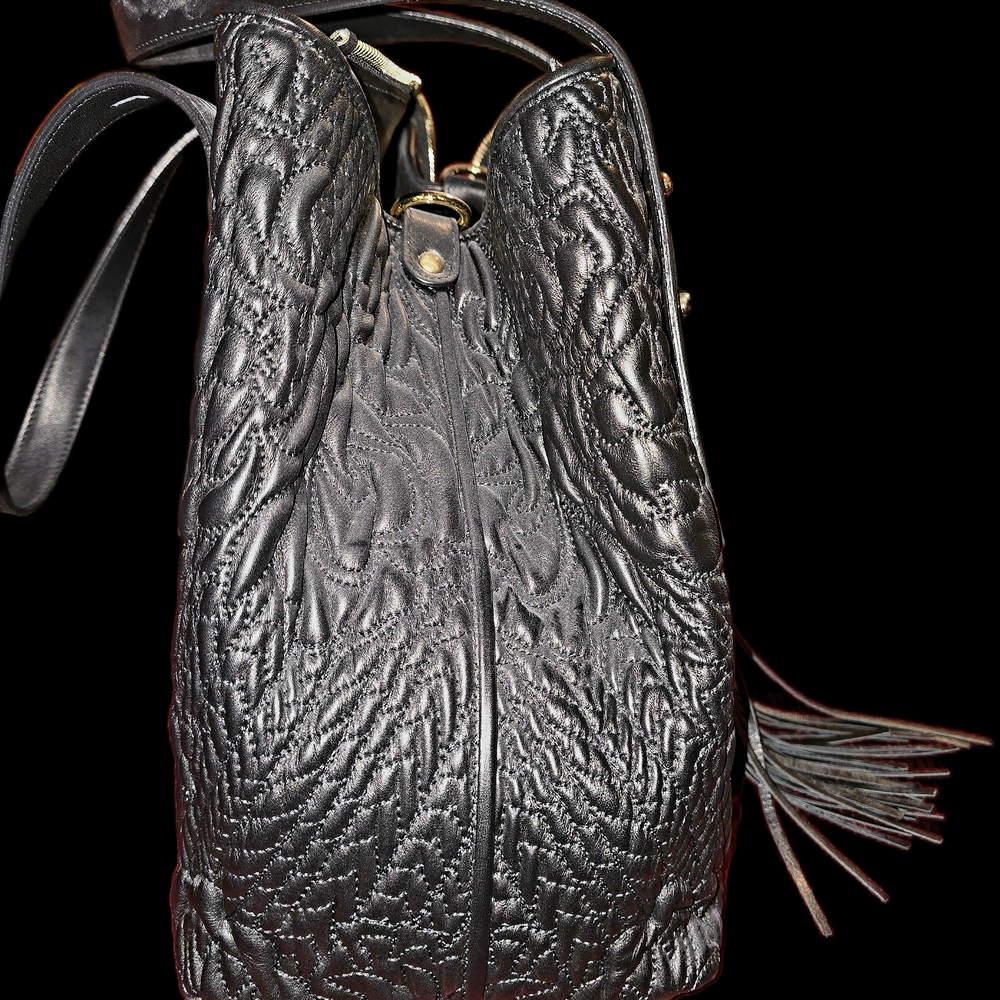Valentino Orlandi Black Textured Shoulder Bag with Gold Details - Picture 3 of 5